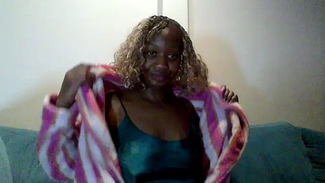 Snapshot of Hardnipples8 chatting on May 15, 2026, 11:23 pm Hardnipples8 online show from May 15, 2026, 11:23 pm