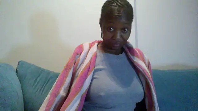 Snapshot of Hardnipples8 chatting on June 8, 2026, 1:28 am Hardnipples8 online show from June 8, 2026, 1:28 am