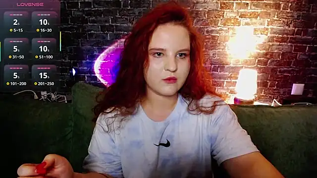 FlowerOfFreedom  online show from December 20, 2025, 8:38 pm