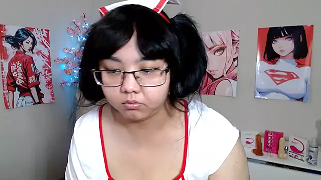 Moertomlly online show from November 11, 2025, 4:23 am