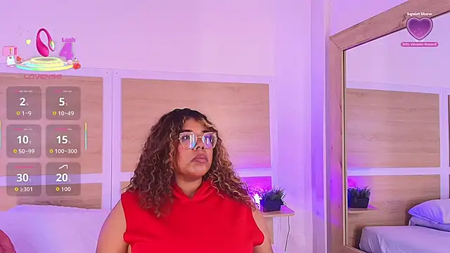  nickypurple  online show from December 1, 2025, 7:08 pm