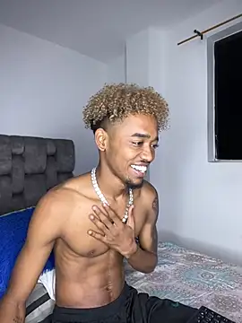 matatanlove online show from December 22, 2024, 5:34 am