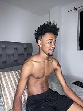 matatanlove online show from February 13, 2025, 9:41 am