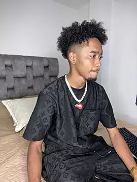 matatanlove online show from March 8, 2025, 5:17 am