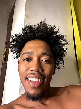 matatanlove online show from October 9, 2025, 3:26 am