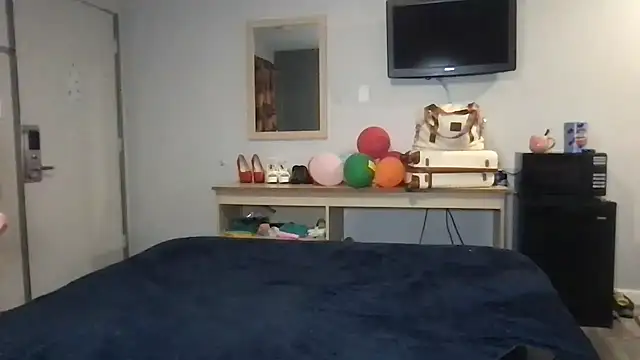 TiffaneyLove online show from March 26, 2026, 1:01 am