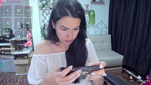 Lunlunera online show from March 12, 2025, 7:35 am