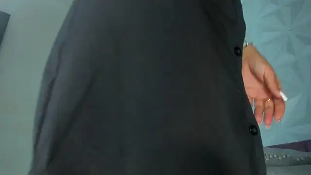 Snapshot of Hellen_Sky chatting on February 10, 2026, 7:18 pm Hellen Sky online show from February 10, 2026, 7:18 pm