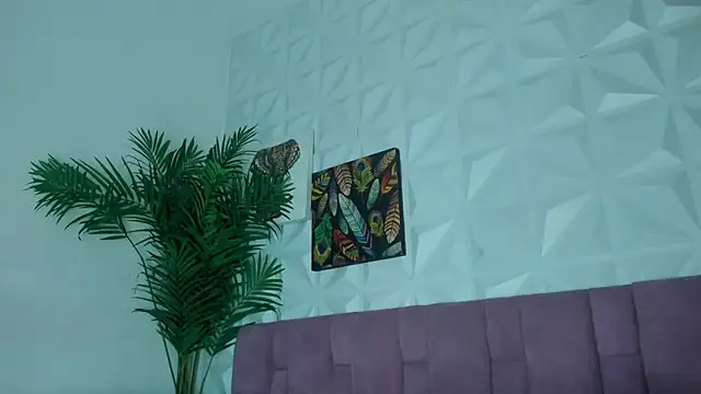 Snapshot of Hellen_Sky chatting on February 13, 2026, 7:10 pm Hellen Sky online show from February 13, 2026, 7:10 pm