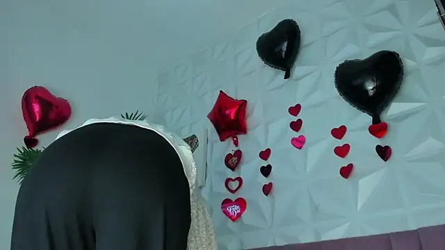 Hellen Sky online show from March 27, 2026, 7:02 pm