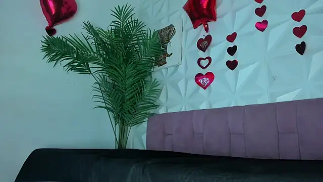 Hellen Sky online show from March 28, 2026, 7:02 pm