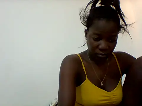 Snapshot of Alessandrajenna chatting on February 18, 2026, 7:26 am Alessandrajenna online show from February 18, 2026, 7:26 am