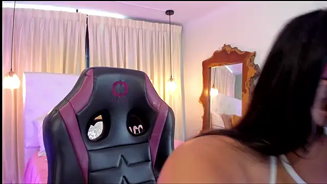 BonnieBad01 online show from October 15, 2025, 4:29 pm