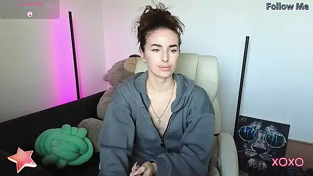 Snapshot of xx_adrihanna_xx chatting on February 11, 2025, 6:19 am xx adrihanna xx online show from February 11, 2025, 6:19 am