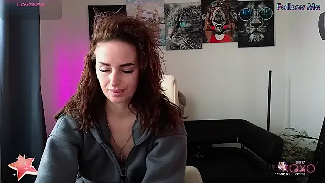 Snapshot of xx_adrihanna_xx chatting on February 24, 2025, 7:44 am xx adrihanna xx online show from February 24, 2025, 7:44 am