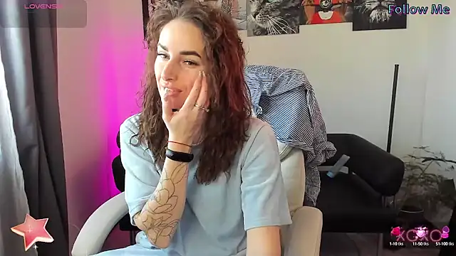 Snapshot of xx_adrihanna_xx chatting on February 28, 2025, 1:36 pm xx adrihanna xx online show from February 28, 2025, 1:36 pm