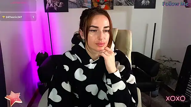 Snapshot of xx_adrihanna_xx chatting on March 11, 2025, 4:32 am xx adrihanna xx online show from March 11, 2025, 4:32 am