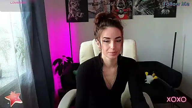 Snapshot of xx_adrihanna_xx chatting on March 19, 2025, 1:40 pm xx adrihanna xx online show from March 19, 2025, 1:40 pm