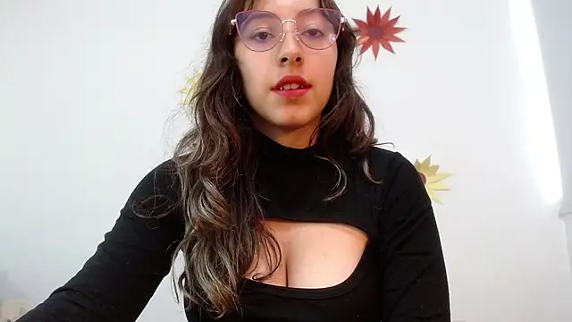 kute Aliz online show from December 9, 2024, 8:44 pm