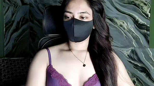 Snapshot of Sima--Roy chatting on October 5, 2025, 5:44 pm Sima--Roy online show from October 5, 2025, 5:44 pm