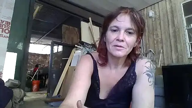 spundarella420 online show from April 17, 2026, 5:27 pm