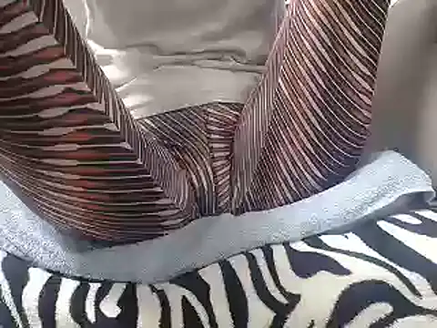 Web Lady online show from November 20, 2025, 9:42 am