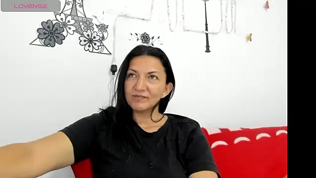 Snapshot of Angelblue_ chatting on February 25, 2025, 10:39 pm Angelblue online show from February 25, 2025, 10:39 pm