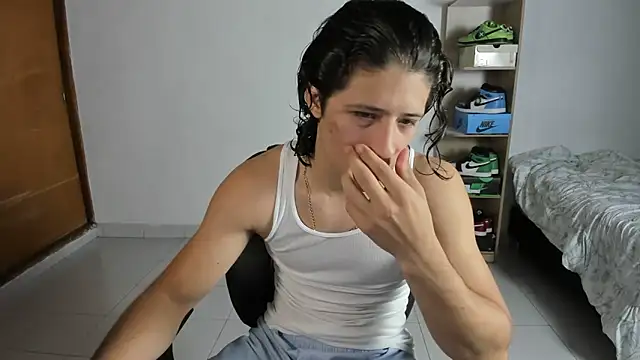 imtonny19 online show from March 14, 2025, 11:11 pm