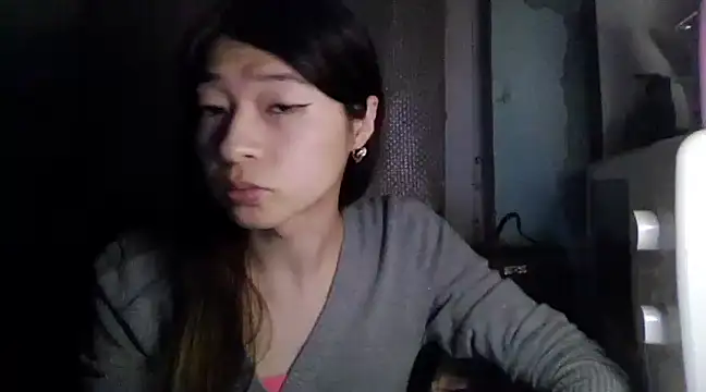 CarlyJoy online show from March 4, 2025, 2:32 pm