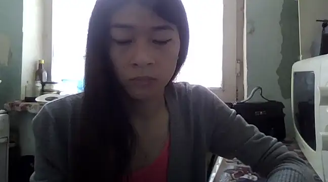 CarlyJoy online show from March 6, 2025, 7:14 am