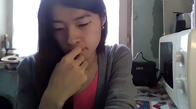 CarlyJoy online show from March 7, 2025, 11:07 am