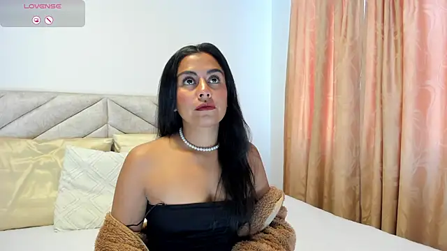 im amber online show from January 14, 2025, 12:45 pm