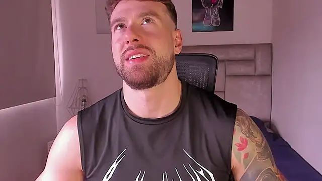 Snapshot of paul_rogerr chatting on June 7, 2026, 7:28 pm paul rogerr online show from June 7, 2026, 7:28 pm