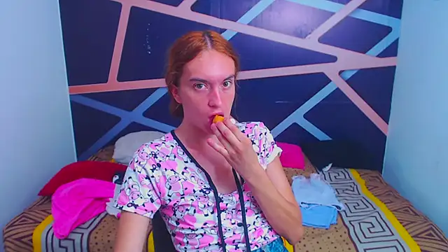 SofiaWet23 online show from October 6, 2025, 1:19 pm