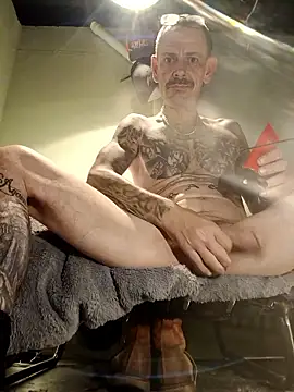 Snapshot of deepstroker42071 chatting on November 18, 2025, 7:57 am deepstroker42071 online show from November 18, 2025, 7:57 am