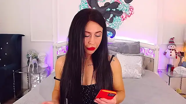 CrissyTaylor online show from December 22, 2024, 3:44 am