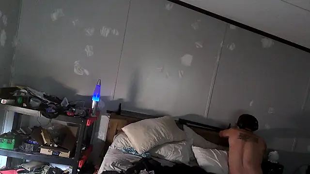 Bi curious86 online show from November 9, 2025, 6:55 am