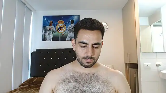 omarmohammedhot2 online show from March 10, 2025, 2:37 pm