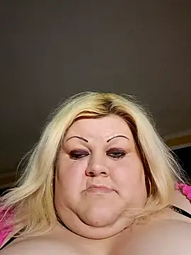 Snapshot of ducicsajsziii chatting on February 12, 2025, 9:54 pm ducicsajsziii online show from February 12, 2025, 9:54 pm