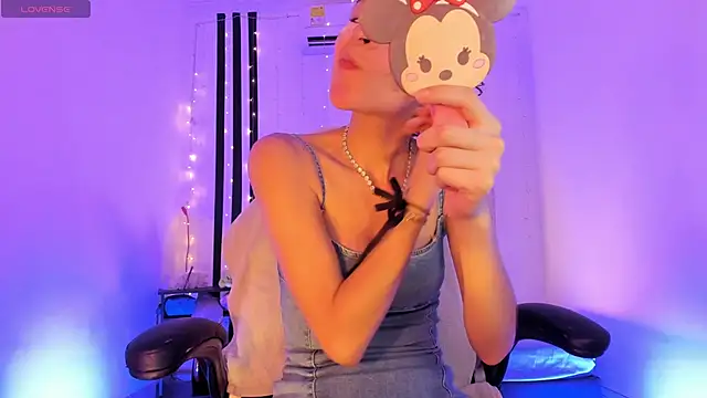 Gorgeous Team online show from April 9, 2026, 6:57 pm