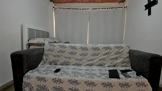 Snapshot of Danna_777 chatting on February 11, 2026, 9:09 pm Danna 777 online show from February 11, 2026, 9:09 pm