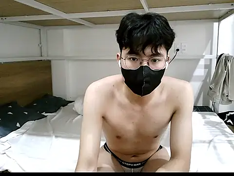 Snapshot of Gwencloudy chatting on February 6, 2026, 5:01 am Gwencloudy online show from February 6, 2026, 5:01 am