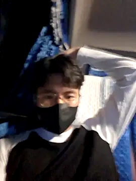 Snapshot of Gwencloudy chatting on March 14, 2026, 12:43 pm Gwencloudy online show from March 14, 2026, 12:43 pm