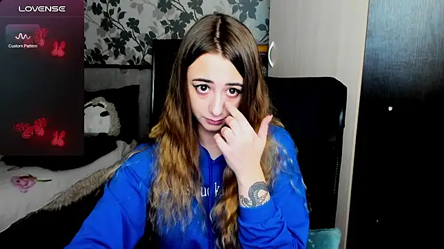 weakness4u online show from October 21, 2025, 3:18 am