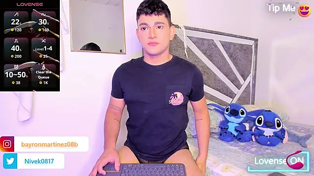 Snapshot of niall_falcon chatting on February 24, 2026, 1:14 am niall falcon online show from February 24, 2026, 1:14 am