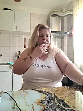 AriannaMilf online show from May 22, 2026, 10:10 am