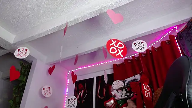 Niky 777 online show from April 10, 2026, 4:06 am