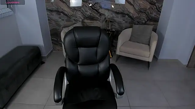 AlessiaCorleone  online show from March 10, 2025, 9:29 pm