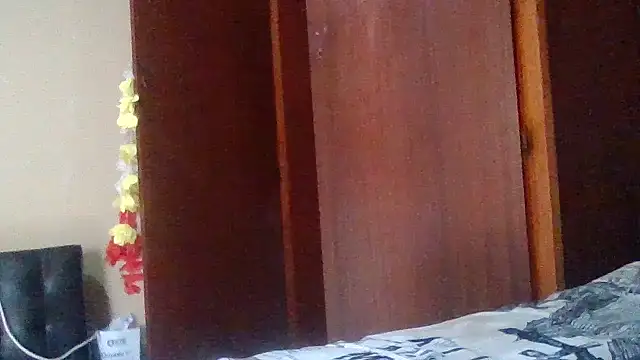 ShooingBunch online show from December 4, 2025, 2:37 pm