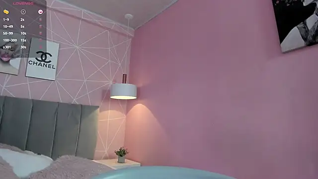 dolly zoe online show from February 6, 2025, 10:15 am